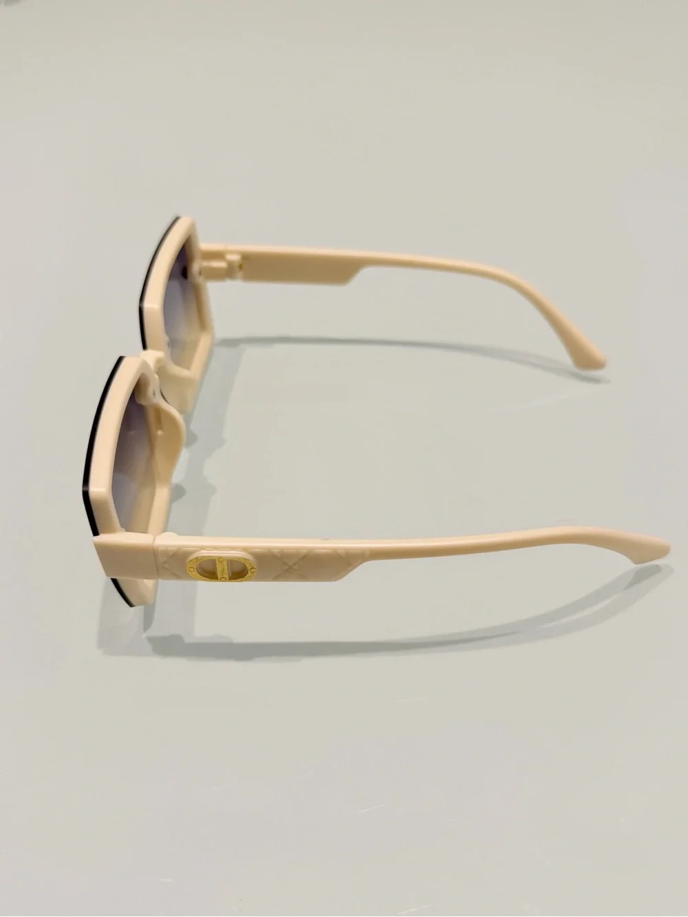 RICA Gradient Square Sunglasses - Purple to Amber - Theframebar